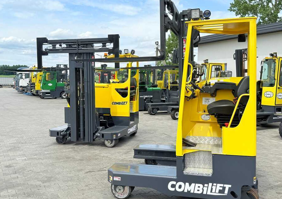Pirun ritërheqës me 4 rrugë Combilift MR / ELECTRIC / TRIPLEX – 6000MM / FULL FREE LIFT / WIDE POSITIONER / FORK SIDESHIFT / ONLY 1400 HOURS / LIKE NEW: foto 22