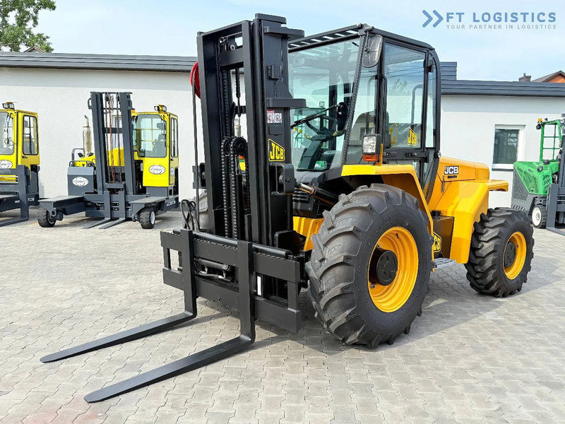 JCB 940 / DIESEL / TRIPLEX 4500MM / FORK POSITIONER / SIDE SHIFT / 4T / NEW TYRES / LIKE NEW 940 / DIESEL / TRIPLEX 4500MM / FORK PO - Ngarkues me pirun për terren të ashpër: foto 1 JCB 940 / DIESEL / TRIPLEX 4500MM / FORK POSITIONER / SIDE SHIFT / 4T / NEW TYRES / LIKE NEW 940 / DIESEL / TRIPLEX 4500MM / FORK PO - Ngarkues me pirun për terren të ashpër: foto 1