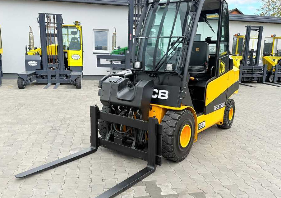 JCB TLT35D / DIESEL / CAB / NEW TYRES / 4450MM / TELESCOPIC – EXCELLENT CONDITION - Ekskavator teleskopik: foto 5 JCB TLT35D / DIESEL / CAB / NEW TYRES / 4450MM / TELESCOPIC – EXCELLENT CONDITION - Ekskavator teleskopik: foto 5