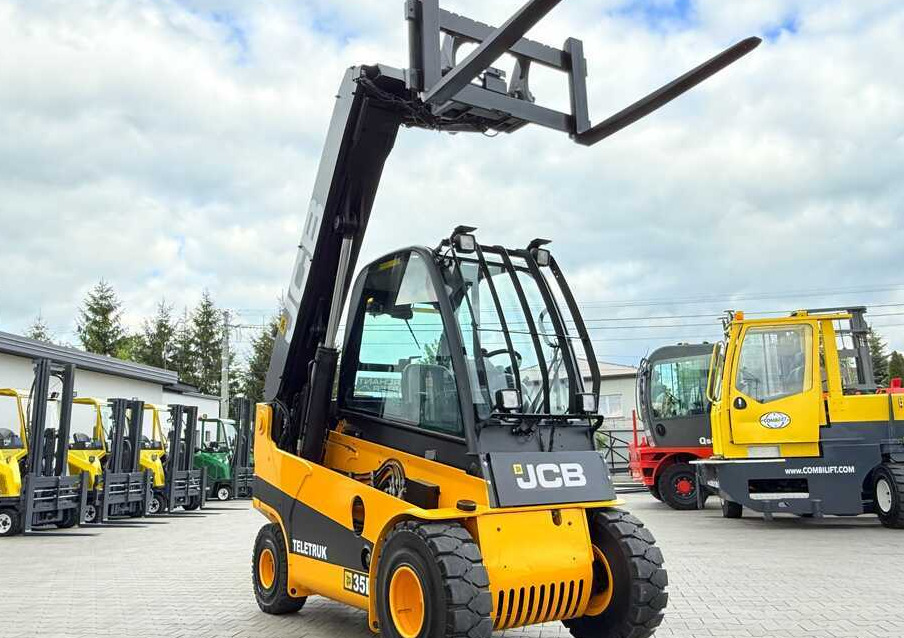 JCB TLT35D / DIESEL / CAB / NEW TYRES / 4450MM / TELESCOPIC – EXCELLENT CONDITION - Ekskavator teleskopik: foto 1 JCB TLT35D / DIESEL / CAB / NEW TYRES / 4450MM / TELESCOPIC – EXCELLENT CONDITION - Ekskavator teleskopik: foto 1