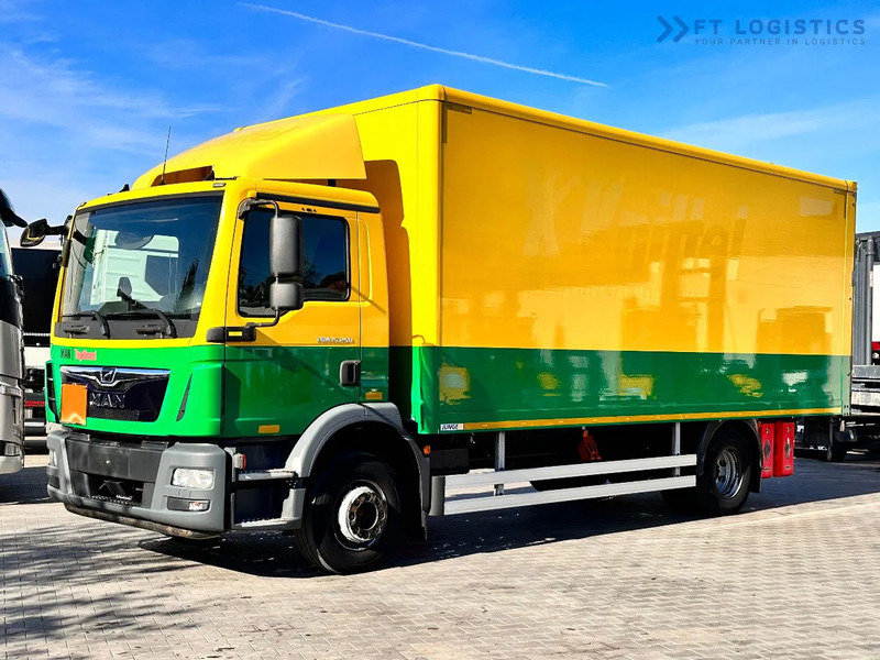 MAN TGM 15.250 MAN TGM 15.250 4X2 / CONTAINER - 16 PALLETS / TAIL LIFT / TIRES 80% / PERFECT CONDITION - Kamion vagonetë: foto 1 MAN TGM 15.250 MAN TGM 15.250 4X2 / CONTAINER - 16 PALLETS / TAIL LIFT / TIRES 80% / PERFECT CONDITION - Kamion vagonetë: foto 1