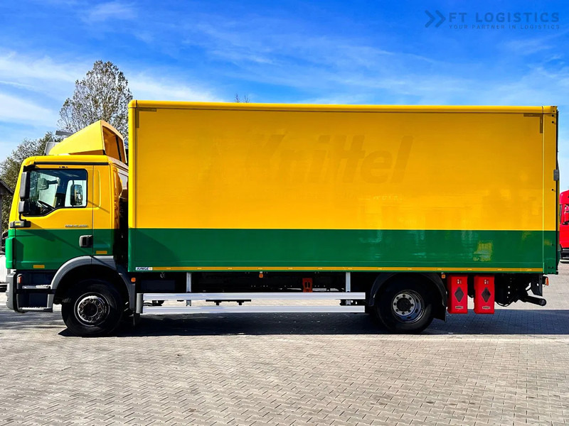 MAN TGM 15.250 MAN TGM 15.250 4X2 / CONTAINER - 16 PALLETS / TAIL LIFT / TIRES 80% / PERFECT CONDITION - Kamion vagonetë: foto 3 MAN TGM 15.250 MAN TGM 15.250 4X2 / CONTAINER - 16 PALLETS / TAIL LIFT / TIRES 80% / PERFECT CONDITION - Kamion vagonetë: foto 3