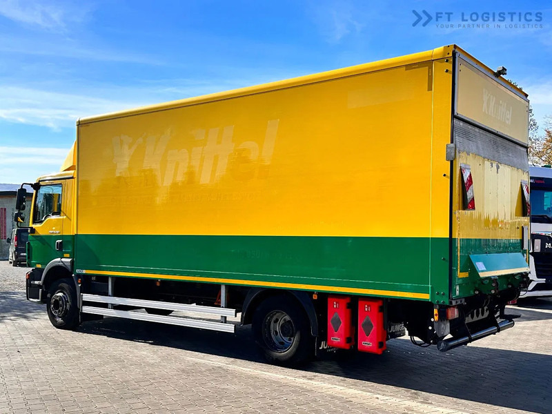 MAN TGM 15.250 MAN TGM 15.250 4X2 / CONTAINER - 16 PALLETS / TAIL LIFT / TIRES 80% / PERFECT CONDITION - Kamion vagonetë: foto 4 MAN TGM 15.250 MAN TGM 15.250 4X2 / CONTAINER - 16 PALLETS / TAIL LIFT / TIRES 80% / PERFECT CONDITION - Kamion vagonetë: foto 4