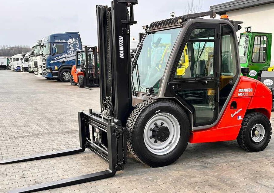 Manitou MSI30 / DIESEL / DUPLEX / 3400MM / CABIN / FORK POSITIONER / SIDE SHIFT / LIKE NEW - Ngarkues me pirun për terren të ashpër: foto 1 Manitou MSI30 / DIESEL / DUPLEX / 3400MM / CABIN / FORK POSITIONER / SIDE SHIFT / LIKE NEW - Ngarkues me pirun për terren të ashpër: foto 1