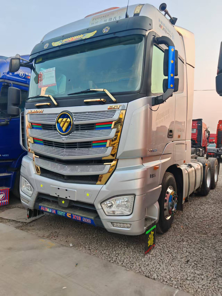 AUMAN 560HP - Gjysmë rimorkio vetëshkarkuese: foto 1 AUMAN 560HP - Gjysmë rimorkio vetëshkarkuese: foto 1