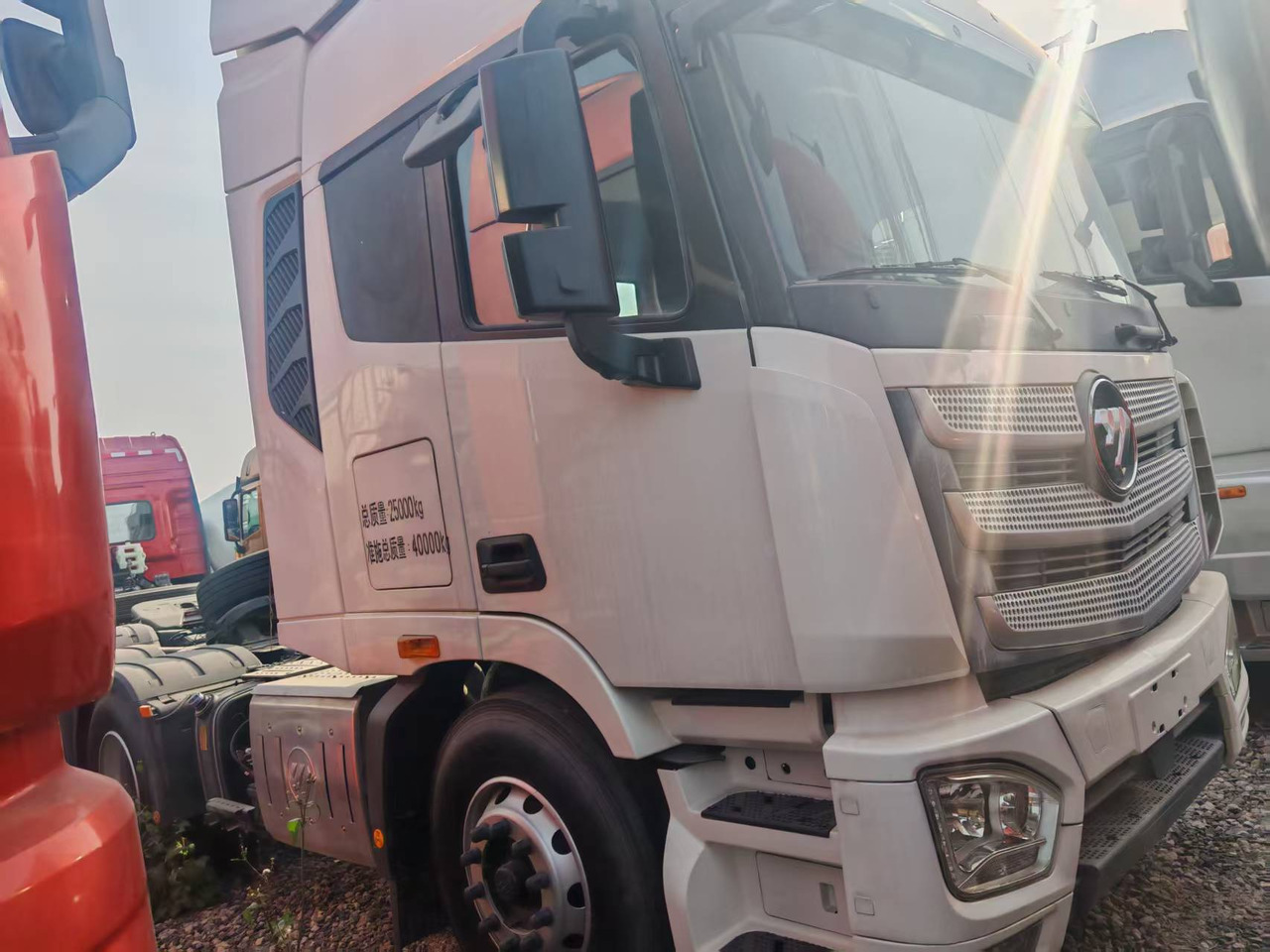 Auman 6×4 - Shasia e rimorkios: foto 1 Auman 6×4 - Shasia e rimorkios: foto 1