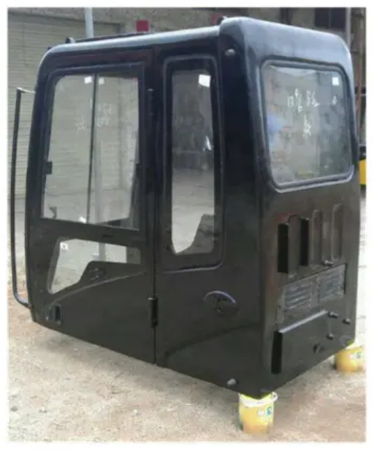 CATERPILLAR 320D - Kabinë për Ekskavator: foto 1 CATERPILLAR 320D - Kabinë për Ekskavator: foto 1