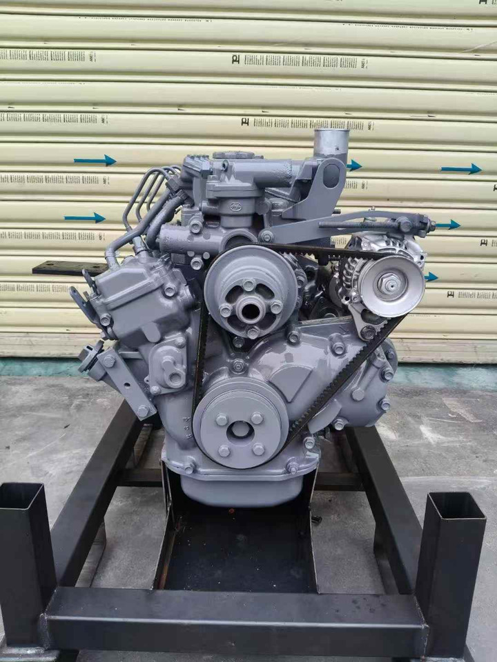 ISUZU 3LB1 - Motori për Ekskavator: foto 1 ISUZU 3LB1 - Motori për Ekskavator: foto 1