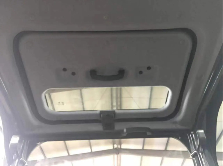 KOMATSU PC200-8 - Kabinë për Ekskavator: foto 4 KOMATSU PC200-8 - Kabinë për Ekskavator: foto 4