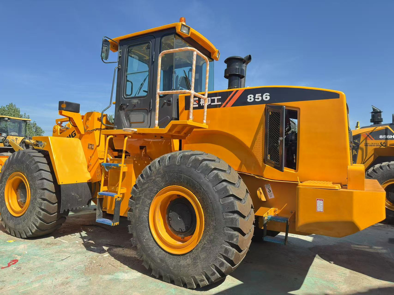 LIUGONG 856 - Fadrom me goma: foto 2 LIUGONG 856 - Fadrom me goma: foto 2