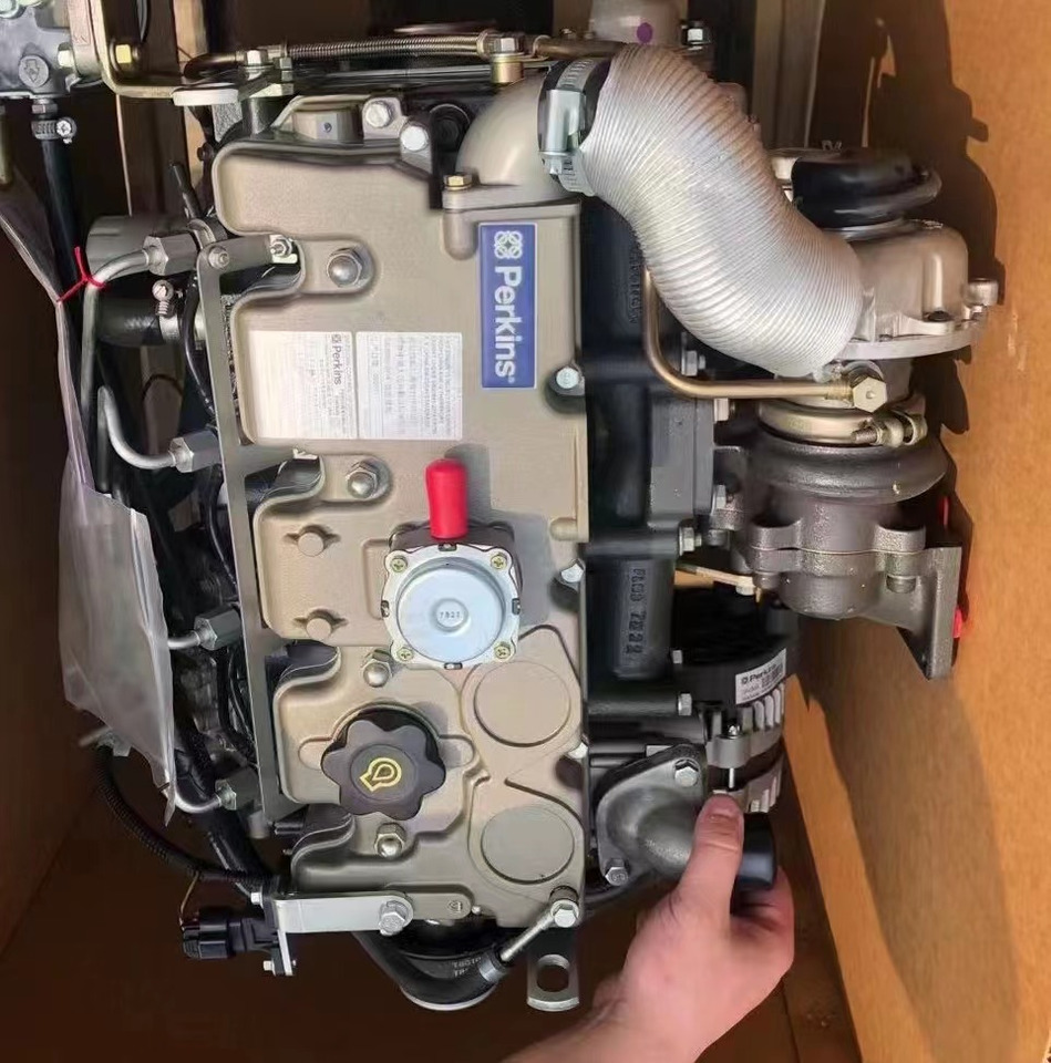 PERKINS 1106D - Motori për Ekskavator: foto 4 PERKINS 1106D - Motori për Ekskavator: foto 4