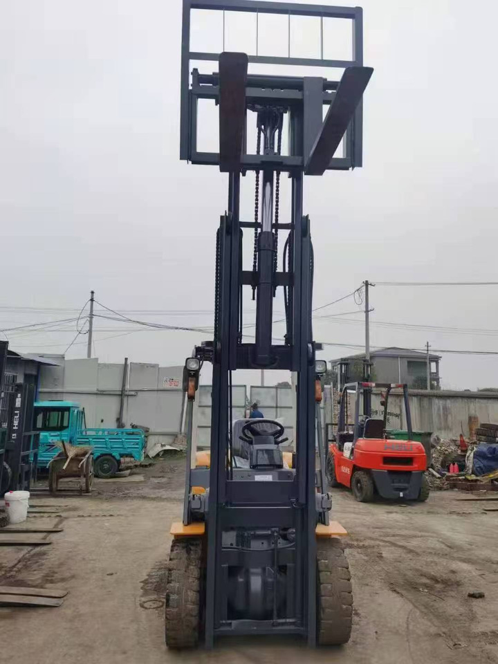 TCM 5 TONS 2 stages - Pirun më naftë: foto 4 TCM 5 TONS 2 stages - Pirun më naftë: foto 4