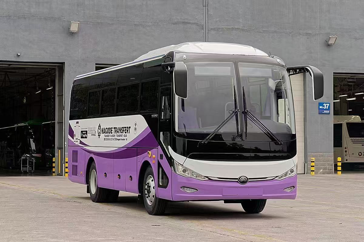 YUTONG 49+1+1 - Autobus qyteti: foto 2 YUTONG 49+1+1 - Autobus qyteti: foto 2