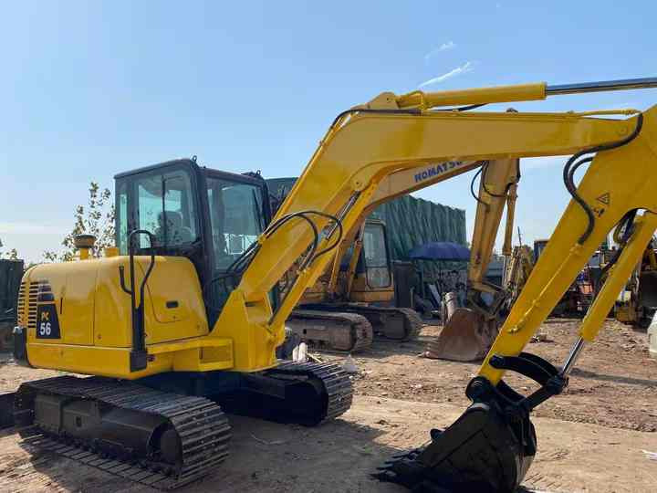 Cheap Used Komatsu PC56 Crawler Excavator with High Efficiency Used Heavy Machinery Komatsu P56 Digger Cheap for Sale - Ekskavator me zinxhirë: foto 3 Cheap Used Komatsu PC56 Crawler Excavator with High Efficiency Used Heavy Machinery Komatsu P56 Digger Cheap for Sale - Ekskavator me zinxhirë: foto 3