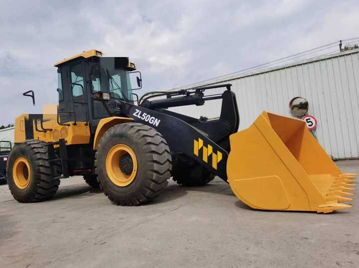 China Jiangsu Famous Brand Used Wheel Good Condition Loader ZL50GN Used Loader for Sale - Fadrom me goma: foto 5 China Jiangsu Famous Brand Used Wheel Good Condition Loader ZL50GN Used Loader for Sale - Fadrom me goma: foto 5
