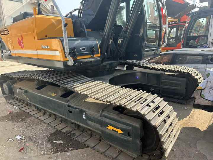 Heavy-Duty Hyundai 305 Excavator for Mining & Construction - Well-Maintained, Warranty Included - Ekskavator me zinxhirë: foto 3 Heavy-Duty Hyundai 305 Excavator for Mining & Construction - Well-Maintained, Warranty Included - Ekskavator me zinxhirë: foto 3