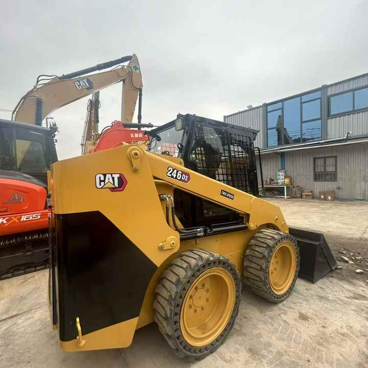 High Quality Used Cat 246D3 Excavator with Low Working Hours and Best Price Used Cat 246D3 Machine with Cheap Price for Sale - Mini fadrom: foto 2 High Quality Used Cat 246D3 Excavator with Low Working Hours and Best Price Used Cat 246D3 Machine with Cheap Price for Sale - Mini fadrom: foto 2
