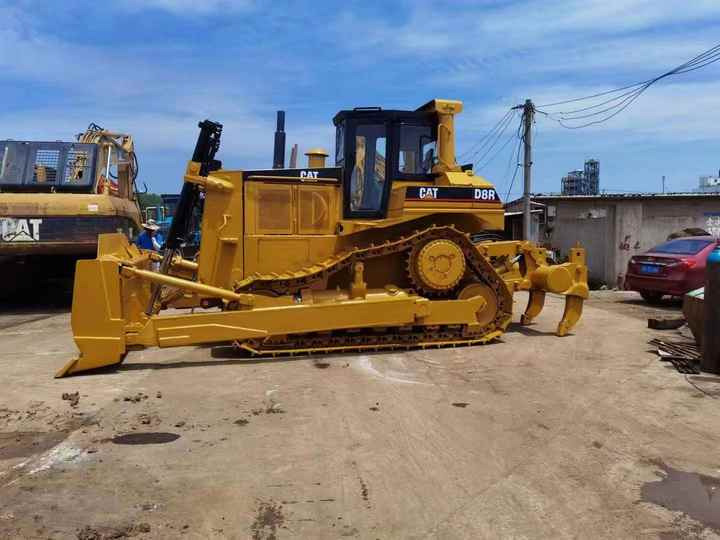 Hot Sale Used Original Japan Cat D8r Bulldozer/Big Dozer D 8 D7 Used D7r Bulldozer - Buldozer: foto 5 Hot Sale Used Original Japan Cat D8r Bulldozer/Big Dozer D 8 D7 Used D7r Bulldozer - Buldozer: foto 5