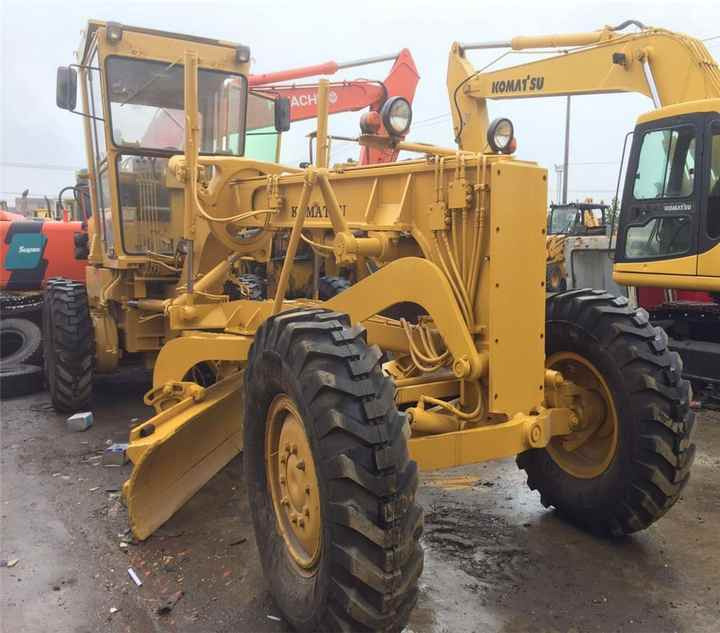 Japan Original Used Komatsu GD661A-1 Motor Grader GD661 in Condition - Makinë niveluese: foto 2 Japan Original Used Komatsu GD661A-1 Motor Grader GD661 in Condition - Makinë niveluese: foto 2