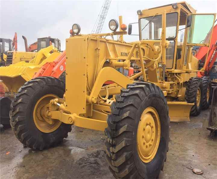 Japan Original Used Komatsu GD661A-1 Motor Grader GD661 in Condition - Makinë niveluese: foto 1 Japan Original Used Komatsu GD661A-1 Motor Grader GD661 in Condition - Makinë niveluese: foto 1