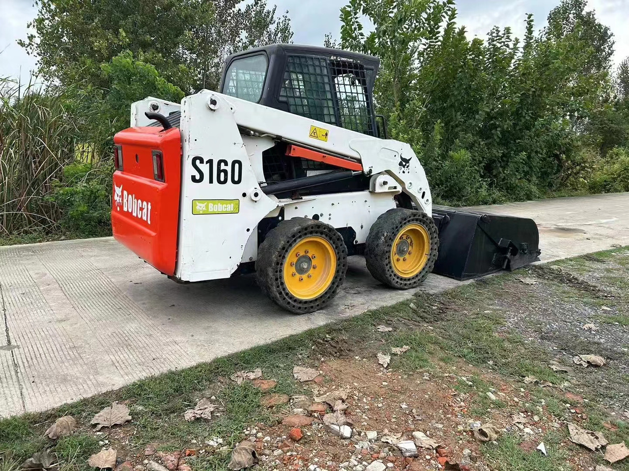 BOBCAT Second-hand Excellent Skidsteer Bobcat S160 - Makineri ndërtimi: foto 3 BOBCAT Second-hand Excellent Skidsteer Bobcat S160 - Makineri ndërtimi: foto 3