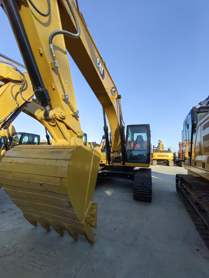 EXCAVATOR Used Cat 330GC Excavator: Unleash Unmatched Power and Precision for All Your Construction Endeavors.Low Price and Good Quality - Makineri ndërtimi: foto 3 EXCAVATOR Used Cat 330GC Excavator: Unleash Unmatched Power and Precision for All Your Construction Endeavors.Low Price and Good Quality - Makineri ndërtimi: foto 3