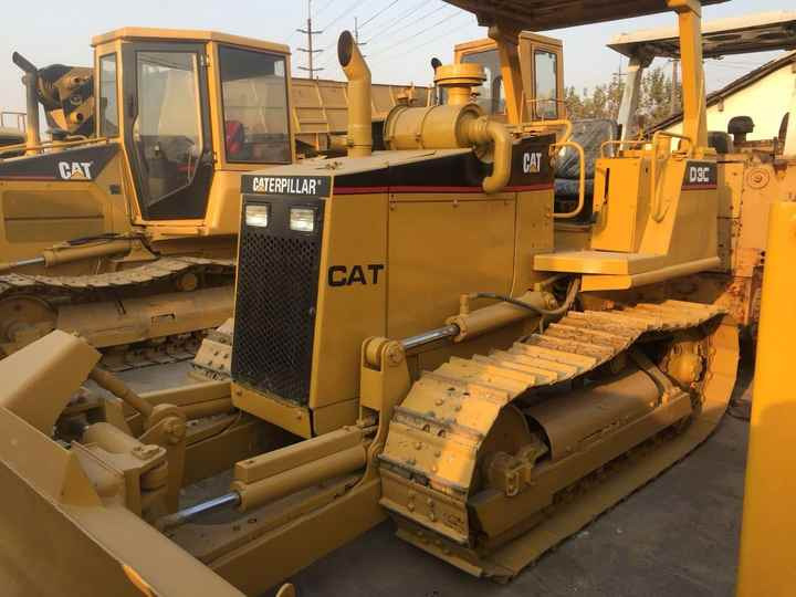 Mini CAT Bulldozer D3c D3 D3k D3m D4h D4m D4k D5h D5g D5k D5m Used Bulldozer with Ripper for Sale - Buldozer: foto 4 Mini CAT Bulldozer D3c D3 D3k D3m D4h D4m D4k D5h D5g D5k D5m Used Bulldozer with Ripper for Sale - Buldozer: foto 4