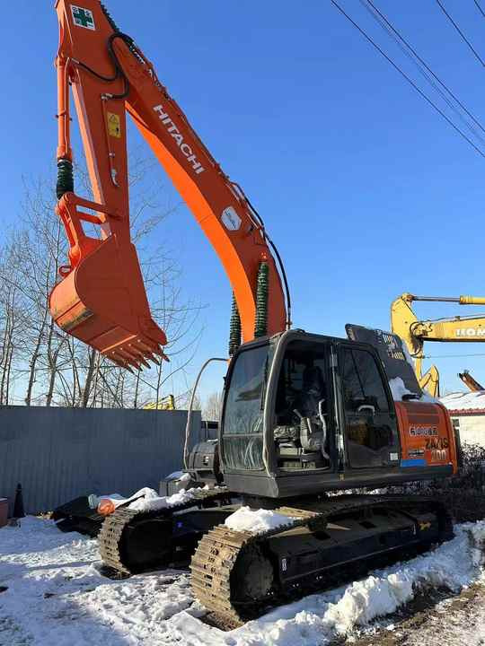 Original Japan Hitachi ZX200-3 Excavator Hitachi Excavator in Low Price for Hot Sale - Ekskavator me zinxhirë: foto 2 Original Japan Hitachi ZX200-3 Excavator Hitachi Excavator in Low Price for Hot Sale - Ekskavator me zinxhirë: foto 2
