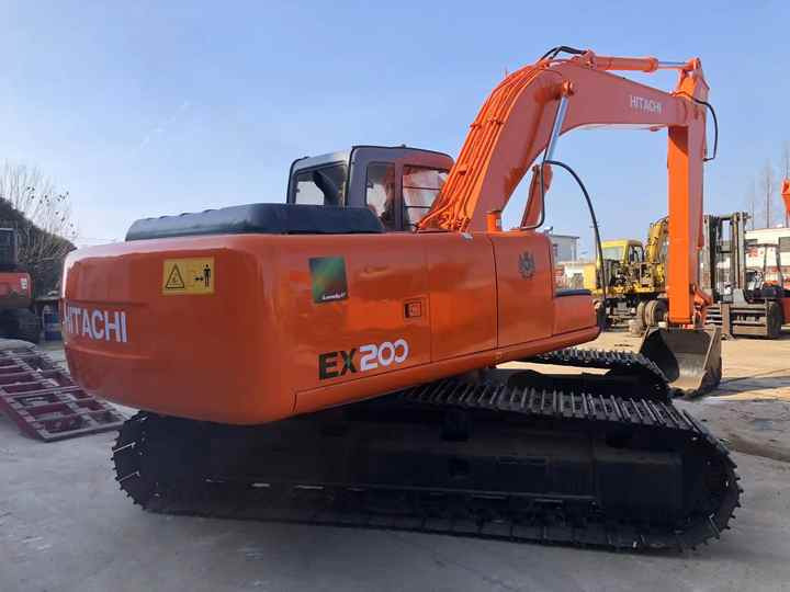 Original Japan Hitachi ZX200 Excavator Hitachi Excavator in Low Price for Hot Sale - Ekskavator me zinxhirë: foto 5 Original Japan Hitachi ZX200 Excavator Hitachi Excavator in Low Price for Hot Sale - Ekskavator me zinxhirë: foto 5