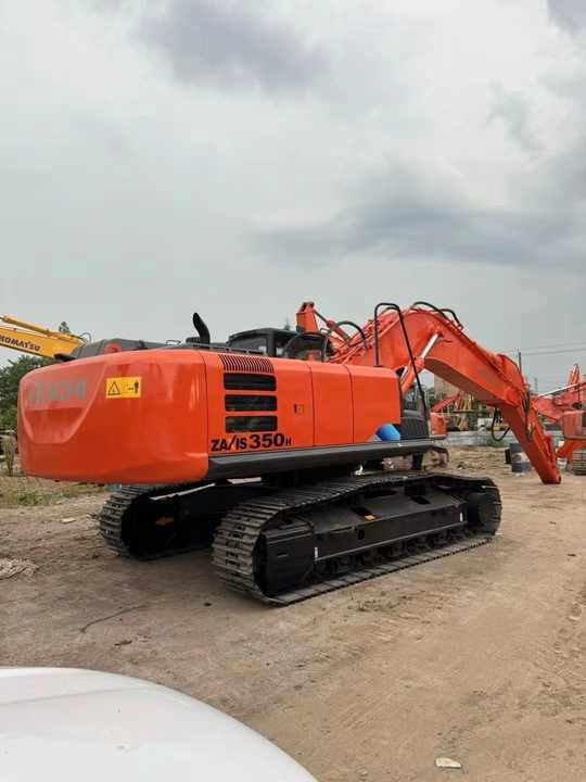 Original Japan Hitachi ZX350 Excavator Hitachi Excavator in Low Price for Hot Sale - Ekskavator me zinxhirë: foto 3 Original Japan Hitachi ZX350 Excavator Hitachi Excavator in Low Price for Hot Sale - Ekskavator me zinxhirë: foto 3