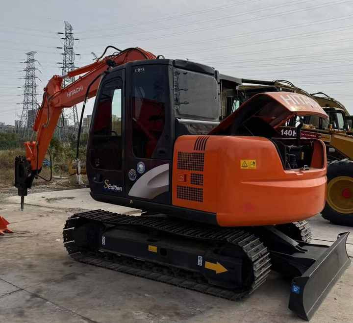 Original Japan Hitachi ZX60 Excavator Hitachi Excavator in Low Price for Hot Sale - Ekskavator me zinxhirë: foto 3 Original Japan Hitachi ZX60 Excavator Hitachi Excavator in Low Price for Hot Sale - Ekskavator me zinxhirë: foto 3