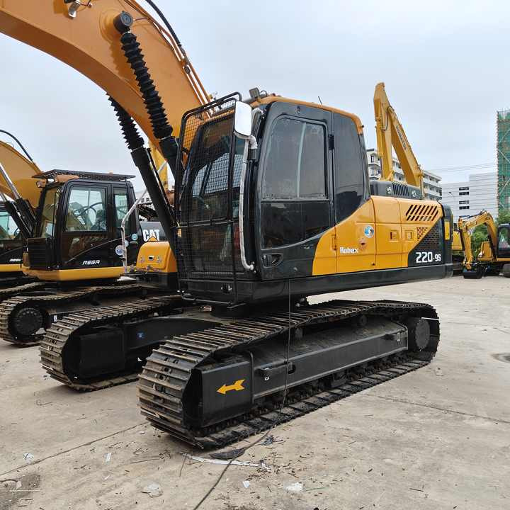 South Korea Low Price Hyundai 220lc-9s Excavator Hyundai 22ton Excavator Hot Sale - Ekskavator me zinxhirë: foto 2 South Korea Low Price Hyundai 220lc-9s Excavator Hyundai 22ton Excavator Hot Sale - Ekskavator me zinxhirë: foto 2
