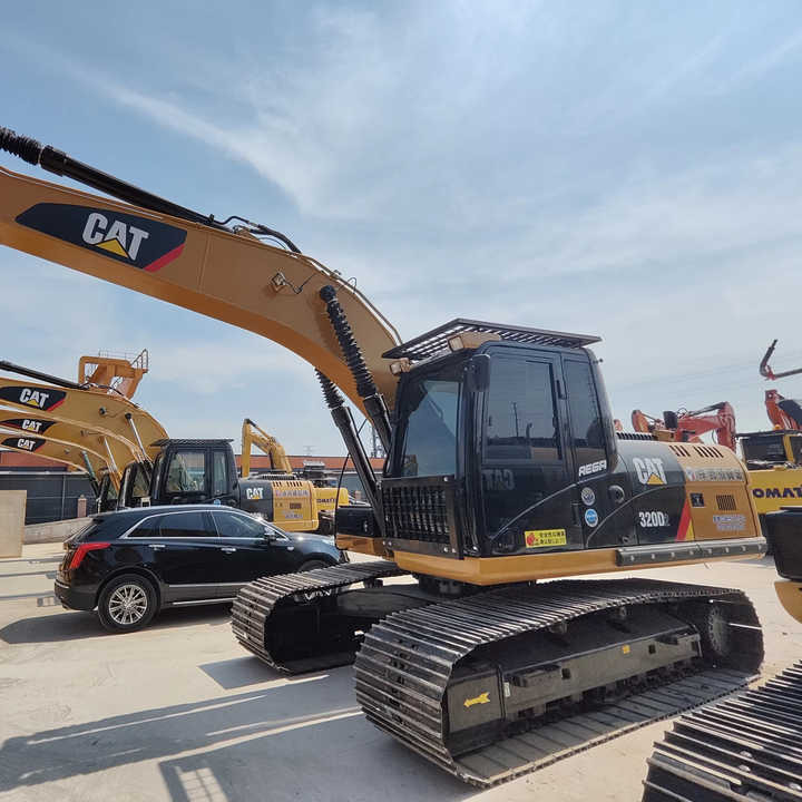 USED CAT 320 Excavator with Wide Track Shoe for Sale - Ekskavator me zinxhirë: foto 1 USED CAT 320 Excavator with Wide Track Shoe for Sale - Ekskavator me zinxhirë: foto 1