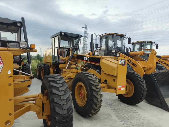 Used CAT 140G Grader for Sale CAT 140G 140H 140K Grader with Good Performance on Sale - Makinë niveluese: foto 2 Used CAT 140G Grader for Sale CAT 140G 140H 140K Grader with Good Performance on Sale - Makinë niveluese: foto 2