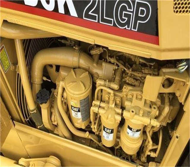 Used Cat D5k D5g D5 D5m D5h Crawler Bulldozer , CAT Bulldozer with Ripper , Original Cat Bulldozers - Buldozer: foto 4 Used Cat D5k D5g D5 D5m D5h Crawler Bulldozer , CAT Bulldozer with Ripper , Original Cat Bulldozers - Buldozer: foto 4