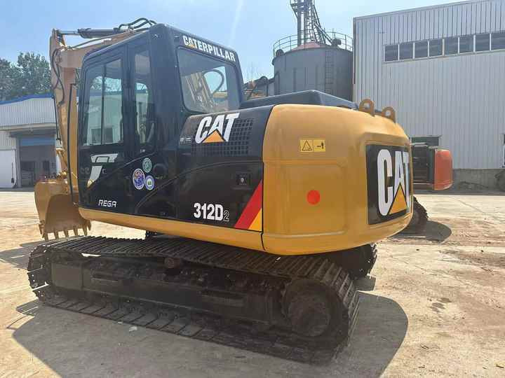 Used Caterpillar Cat312D2 Excavator Original Japan Heavy Machinery Caterpillar 312D2 Excavator for Sale - Ekskavator me zinxhirë: foto 4 Used Caterpillar Cat312D2 Excavator Original Japan Heavy Machinery Caterpillar 312D2 Excavator for Sale - Ekskavator me zinxhirë: foto 4