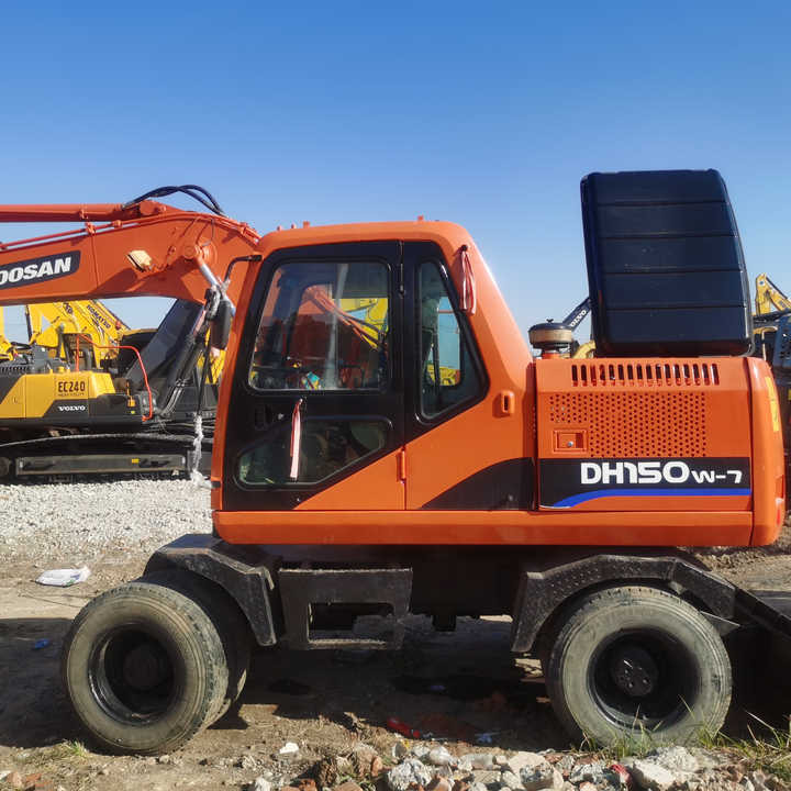 Used Digger Doosan Dh150w-7 Construction Machinery Construction Digger Used Doosan Dh150w-7 Cheap Excavator - Ekskavator me zinxhirë: foto 1 Used Digger Doosan Dh150w-7 Construction Machinery Construction Digger Used Doosan Dh150w-7 Cheap Excavator - Ekskavator me zinxhirë: foto 1