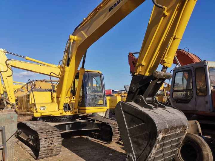 Used Good Quality Japan Original PC200-6 in Good Condition PC200-6 Komatsu - Ekskavator me zinxhirë: foto 4 Used Good Quality Japan Original PC200-6 in Good Condition PC200-6 Komatsu - Ekskavator me zinxhirë: foto 4