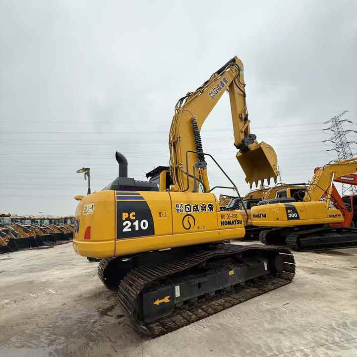 Used Good Quality Japan Original PC210-8 in Good Condition PC210-8 Komatsu - Ekskavator me zinxhirë: foto 4 Used Good Quality Japan Original PC210-8 in Good Condition PC210-8 Komatsu - Ekskavator me zinxhirë: foto 4