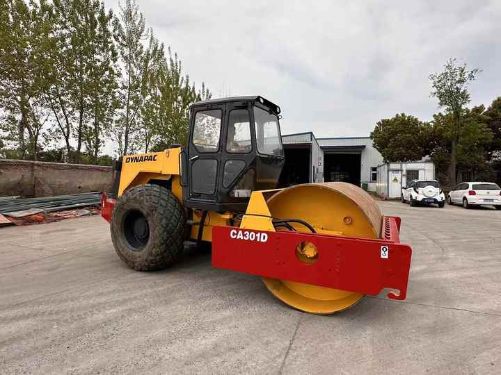Used Heavy Construction Equipment Dynapac Ca301d Second Hand Road Rollers Used Machine Hot Sale - Ngjeshës: foto 3 Used Heavy Construction Equipment Dynapac Ca301d Second Hand Road Rollers Used Machine Hot Sale - Ngjeshës: foto 3