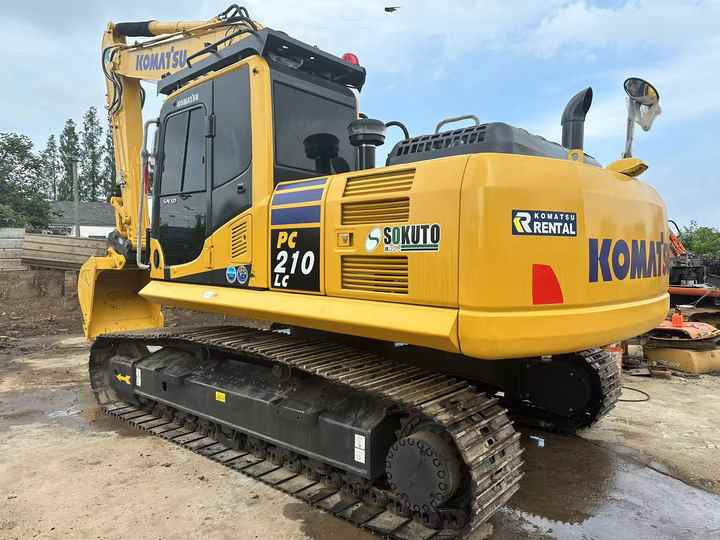 Used Komatsu PC210-8 for sale at an affordable price - Ekskavator me zinxhirë: foto 4 Used Komatsu PC210-8 for sale at an affordable price - Ekskavator me zinxhirë: foto 4