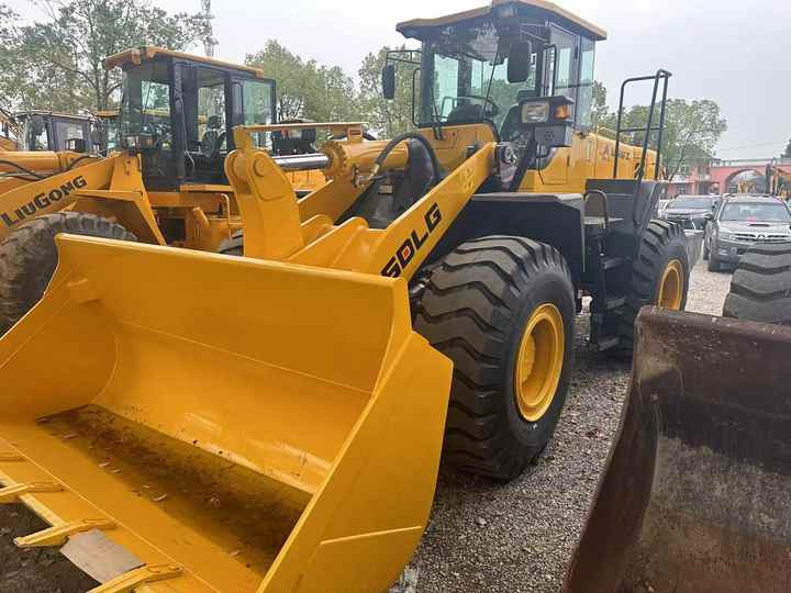 Used Road Construction Equipment SDLG LG956L Wheel Loader Second Hand SDLG 936 LG 953 LG958F 956L for Sale - Fadrom me goma: foto 3 Used Road Construction Equipment SDLG LG956L Wheel Loader Second Hand SDLG 936 LG 953 LG958F 956L for Sale - Fadrom me goma: foto 3