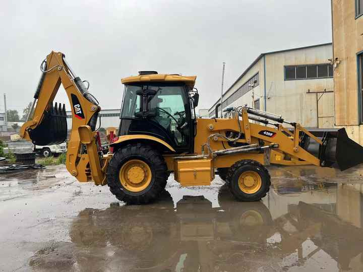 Used Wheel Loader CAT420F Caterpillar 420F Construction Machinery Mini Wheel Skid Steer Loader in Stock - Fadromë me shkarkim nga prapa: foto 5 Used Wheel Loader CAT420F Caterpillar 420F Construction Machinery Mini Wheel Skid Steer Loader in Stock - Fadromë me shkarkim nga prapa: foto 5