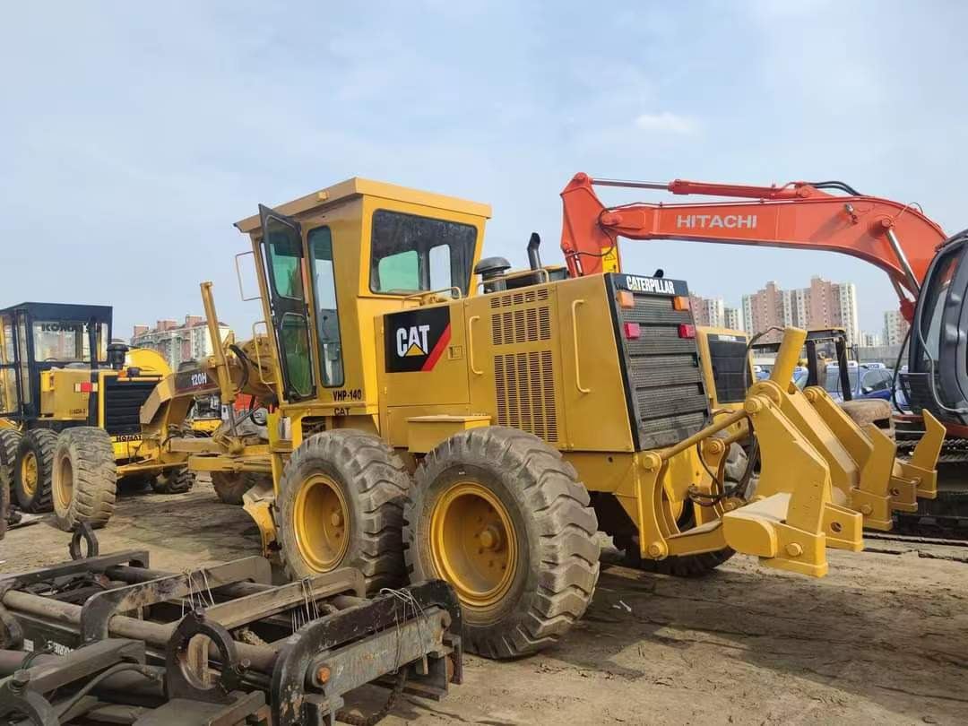 CATERPILLAR 120H - Makinë niveluese: foto 4 CATERPILLAR 120H - Makinë niveluese: foto 4