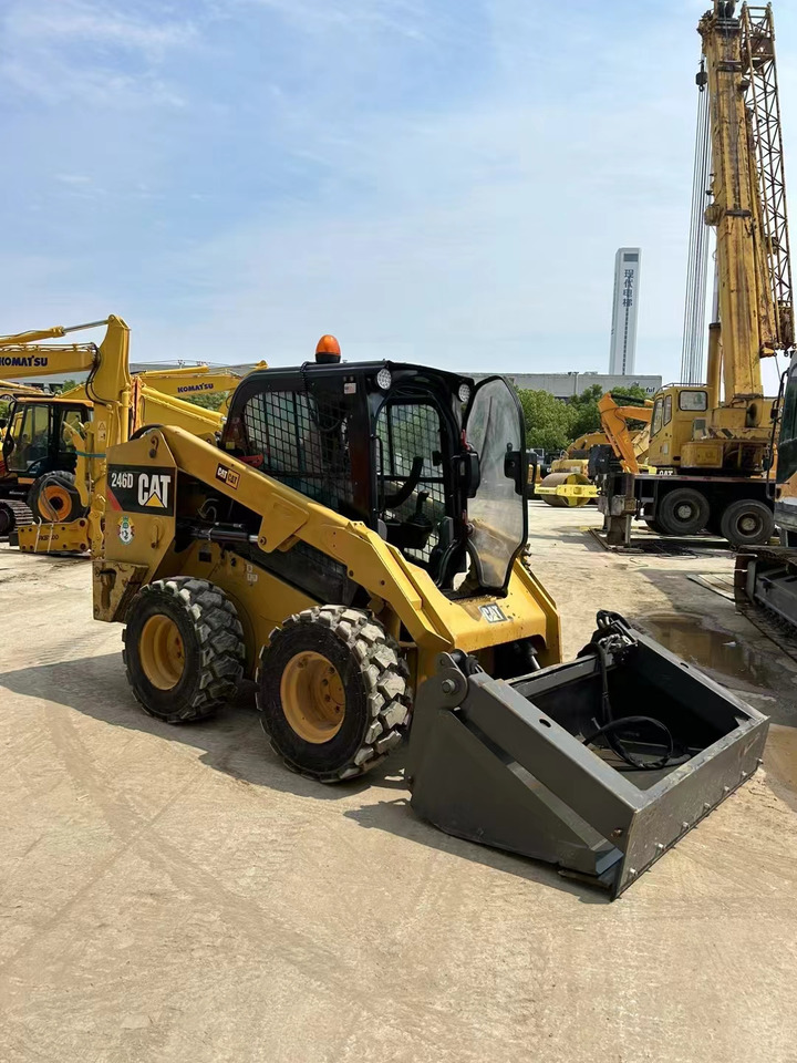 CATERPILLAR 246D - Mini fadrom: foto 4 CATERPILLAR 246D - Mini fadrom: foto 4