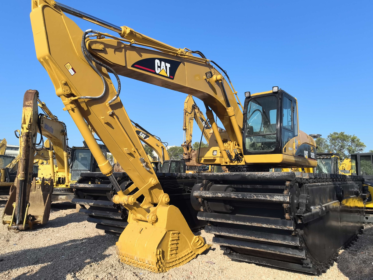 CATERPILLAR 320C - Ekskavator amfib: foto 4 CATERPILLAR 320C - Ekskavator amfib: foto 4
