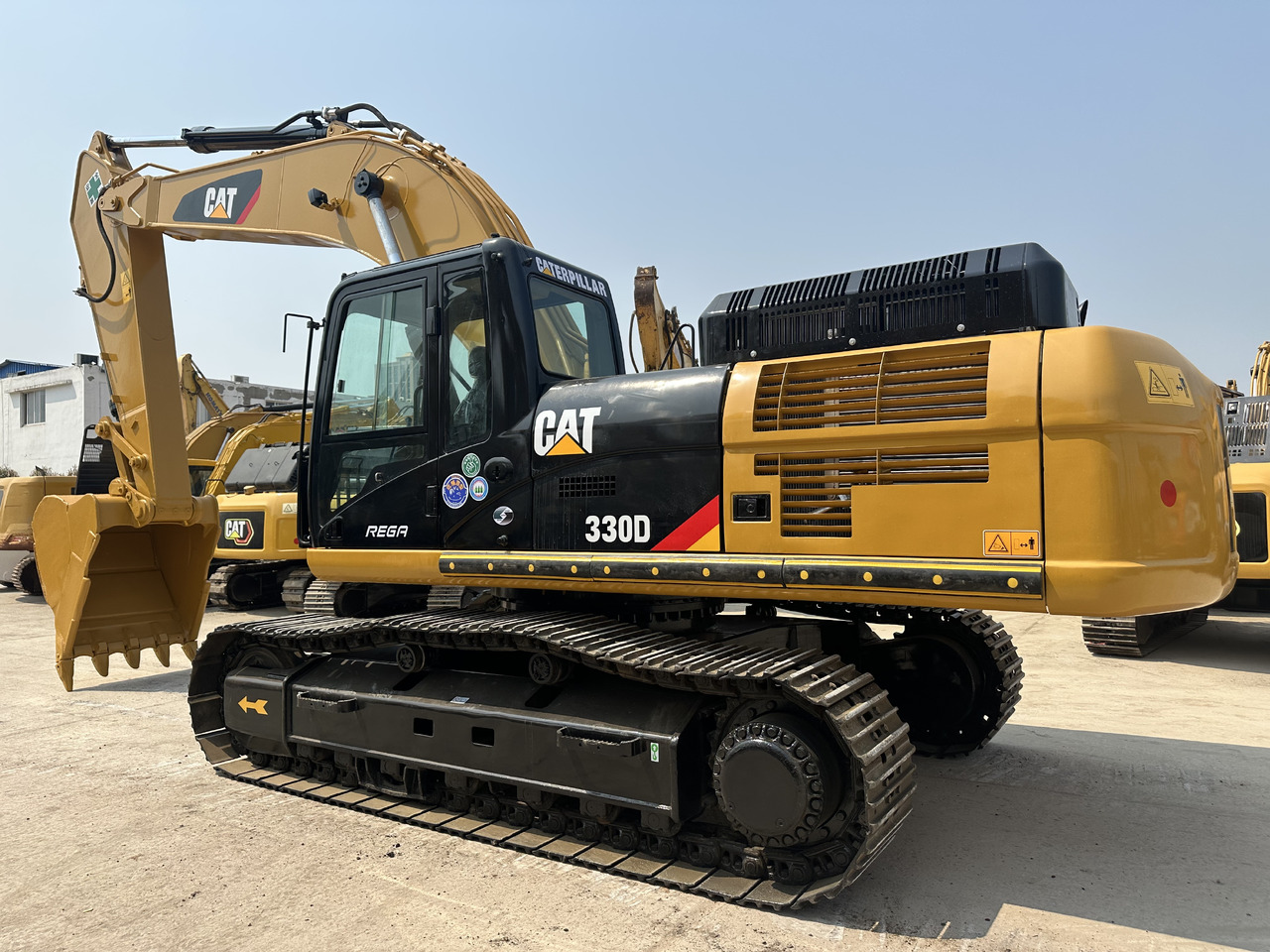CATERPILLAR 330D - Ekskavator me zinxhirë: foto 1 CATERPILLAR 330D - Ekskavator me zinxhirë: foto 1