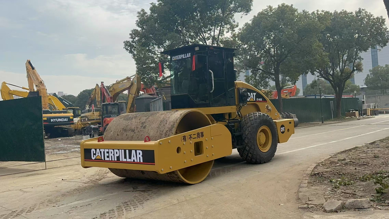 CATERPILLAR CS683E - Rul rrugësh: foto 5 CATERPILLAR CS683E - Rul rrugësh: foto 5