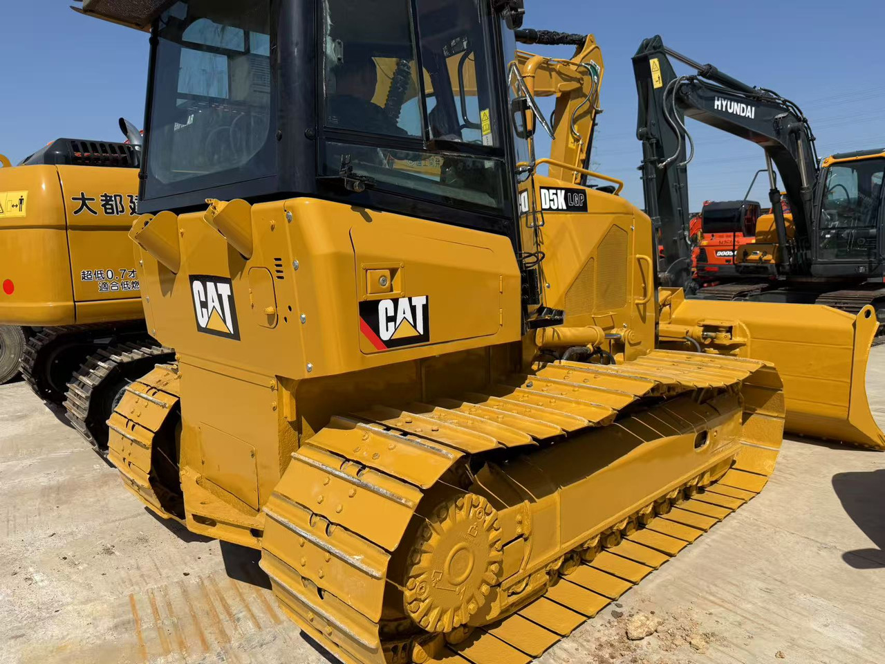 CATERPILLAR D5K - Buldozer: foto 4 CATERPILLAR D5K - Buldozer: foto 4