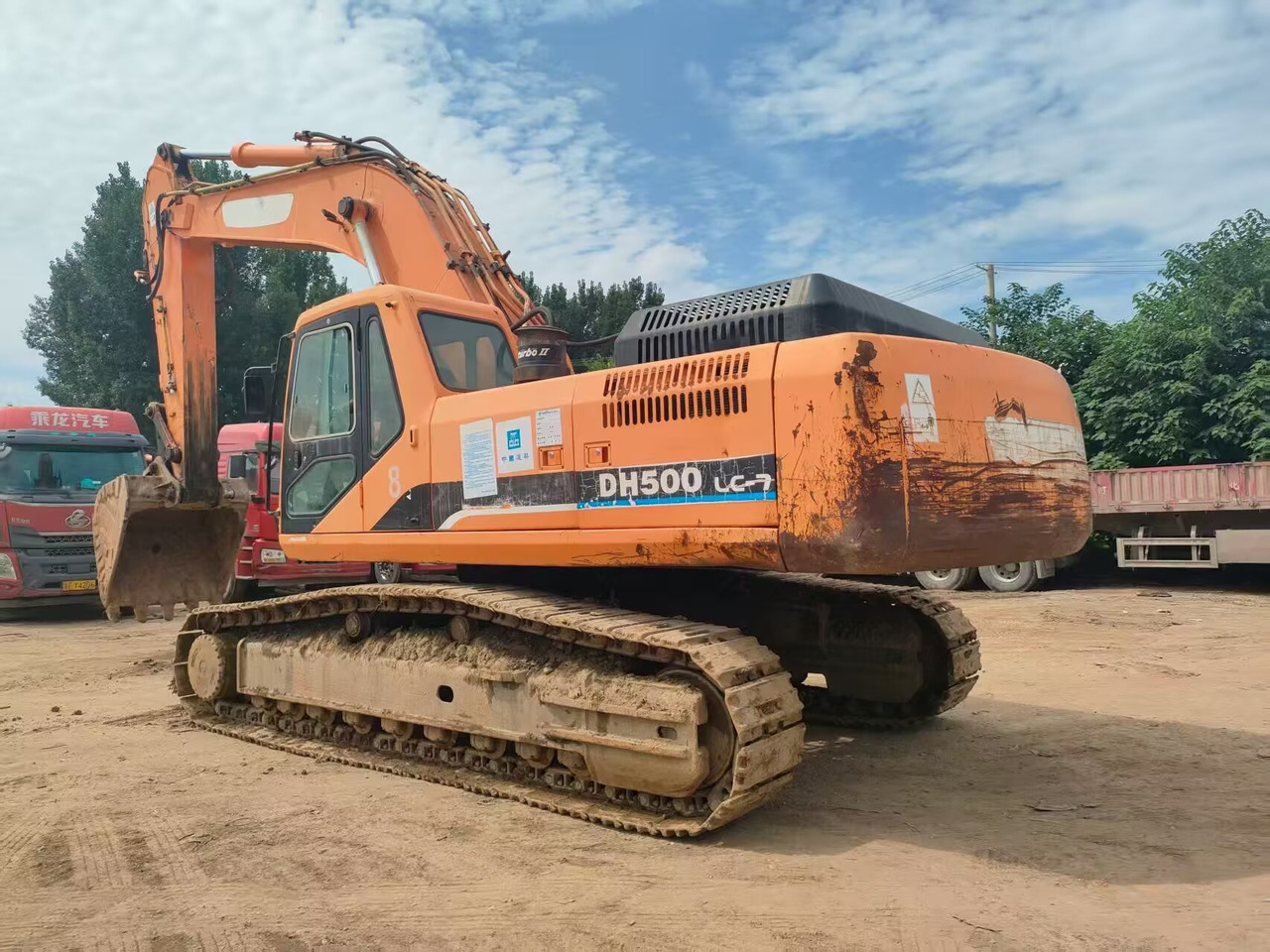 DOOSAN DH500LC-7 - Ekskavator me zinxhirë: foto 1 DOOSAN DH500LC-7 - Ekskavator me zinxhirë: foto 1